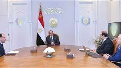 السيسي يجتمع مع رئيسي الحكومة والمخابرات العامة