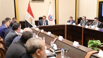 وزير الصحة يترأس اجتماع مجلس إدارة صندوق مواجهة الطوارئ الطبية