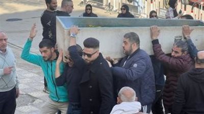 أشرف زكي أبرز الحضور.. الصور الأولى من جنازة أحمد البدري 