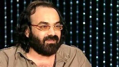 بسبب وفاة شقيقه.. نادر أبو الليف يهاجم نقيب المهن الموسيقية 