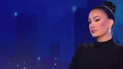 غادة عبد الرازق: لا أحتاج إلى الحجاب.. وتركت قرار اعتزالي لله
