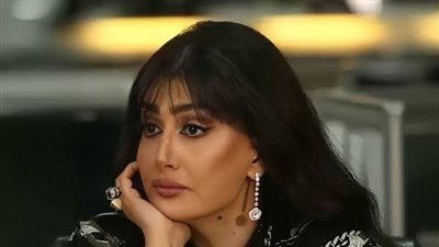 غادة عبد الرازق تكشف سرًا غريبًا عن زواجها من رجال أكبر منها سنًا