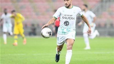 الاتحاد الدولي يقترب من إيقاف يوسف بلايلي لمدة موسمين