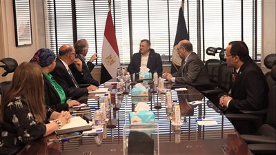وزير السياحة والآثار يعقد اجتماعًا لمناقشة استراتيجية للترويج لسياحة اليخوت بمصر