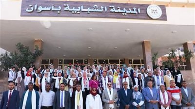 محافظ أسوان يستعرض الإنجازات على مدار الـ10 سنوات الماضية