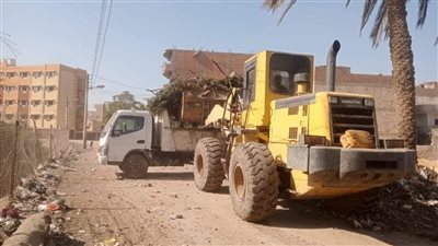 استمرار حملات النظافة ورفع الإشغالات وتمهيد الطرق بمراكز المنيا