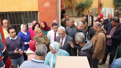 عاجل.. تعليم القاهرة تستلم 74000 تابلت وتوجه بسرعه تسليمه للطلاب (صور)