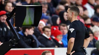 الاتحاد الإسباني يقرر نشر محادثات الحكام مع طاقم الـvar