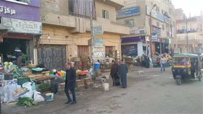 حملات مكبرة لرفع الإشغالات بمركزي سمالوط ومطاي بالمنيا