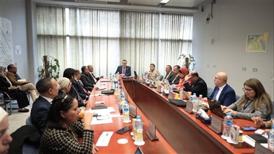 وزير السياحة والآثار يترأس اجتماع مجلس إدارة هيئة المتحف المصري الكبير