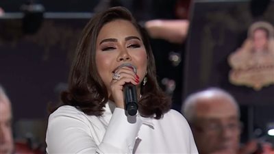 محمود العسيلي: شيرين بتعافر وهي من أعظم الأصوات وملهاش زي