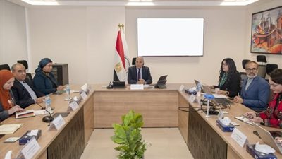 وزير الري يتابع موقف دراسة ترعة السويس الجاري تنفيذها بالتعاون مع البنك الدولى
