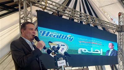 علاء فاروق: قروض ميسرة بفائدة 5% للمربين لشراء الرؤوس والتغذية وأجهزة الحلب الآلي 