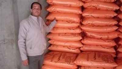 بالصور.. ضبط 450 شكارة أسمدة قبل بيعها في السوق السوداء بالبحيرة