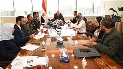 وزير الإسكان يترأس اجتماع لجنة الإسكان الأخضر