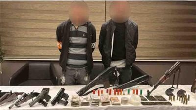 «فيس بوك فضحهم».. كواليس ضبط تاجري مخدرات بالقليوبية