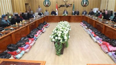 في لقائه الدوري.. محافظ المنوفية يسلم مساعدات مالية وعينية لـ150حالة من الأسر الأولي بالرعاية