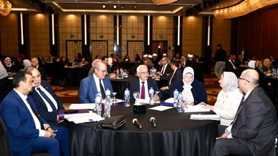 رئيس هيئة تعليم الكبار: مشكلة الأمية لها أبعاد اجتماعية واقتصادية وسياسية وصحية