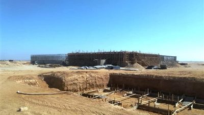 محافظ أسوان يتابع نسب تنفيذ مشروع الصرف الصحى في دراو