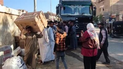 استمرار تنظيم الحملات لإزالة التعديات والإشغالات بأسوان ودراو 