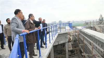 جولة مفاجئة لمحافظ الغربية لمتابعة مشروعات مياه الشرب والصرف الصحي بمركز بسيون