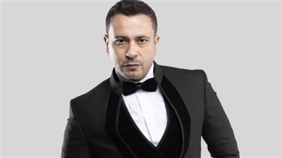 محمد نجاتي يتجاهل أنباء القبض عليه ويروج لـ 