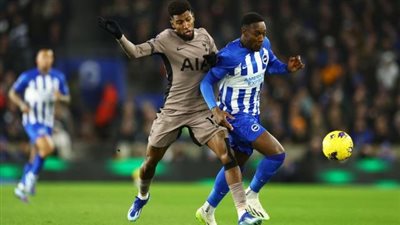 برايتون يقسو على توتنهام برباعية في الدوري الإنجليزي 