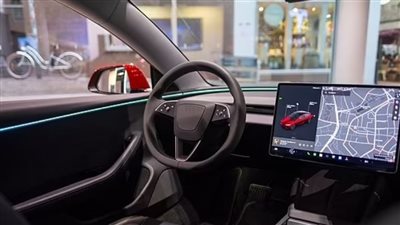 اختراق لسيارات تيسلا ذاتية القيادة قد يؤدي لكوارث