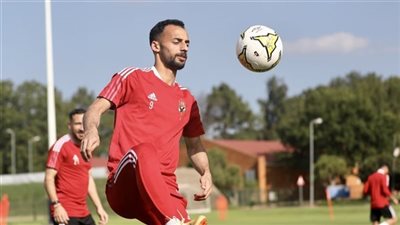 تكهنات عن احتمالية رحيل عبد القادر للوكرة ومزاملة حمدي فتحي