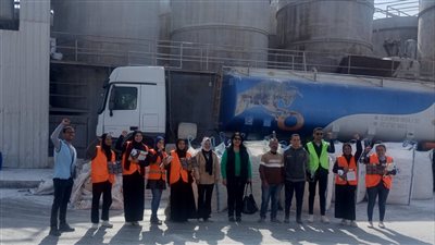 لقاءات إرشادية للعاملين بالمنطقة الصناعية بخطورة الإدمان والمخدرات في المنيا