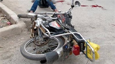 إصابة شخصين فى انقلاب دراجة نارية بالمنيا 