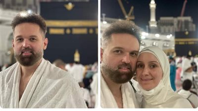 محمد محمود عبد العزيز مع زوجته أمام الكعبة: أحلى ليلة رأس سنة قضيتها في حياتي 