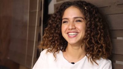 رنا رئيس لـ«النبأ»: العمل مع إسعاد يونس في «عصابة عظيمة» شرف لي.. و«موضوع عائلي» حقق حلم حياتي