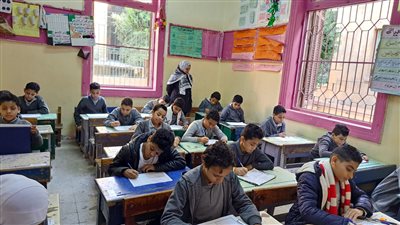 أيمن موسى: المتابعة والانضباط داخل اللجان الامتحانية لصالح الطالب