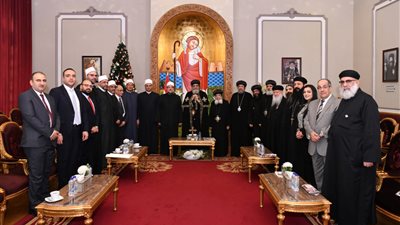 وزير الأوقاف يهنئ البابا تواضروس الثانى بعيد الميلاد المجيد