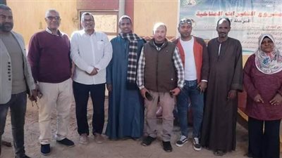 حياة كريمة تتابع المشروعات الجارية بقرى سلوا قبلى وبحرى بكوم أمبو 