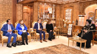 المجلس القومي لحقوق الإنسان يهنئ البابا تواضروس بعيد الميلاد المجيد