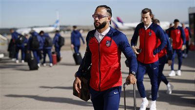 بالصور.. بعثة أتلتيكو مدريد تتجه صوب السعودية لخوض السوبر الإسباني