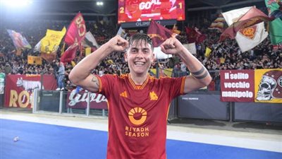 باولو ديبالا لاعب روما على أعتاب الدوري الإنجليزي