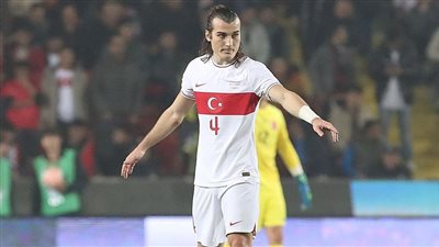 مورينيو يريد التعاقد مع مدافع تركيا الأول فى الميركاتو الشتوي الجاري