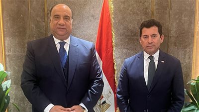  أشرف صبحي ومحمد مصيلحي يبحثان العديد من الملفات الخاصة بشئون زعيم الثغر