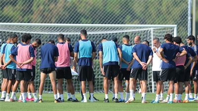 منتخب العراق يختتم تدريباته في أبو ظبي استعدادًا لكاس آسيا.. صور