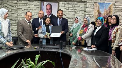 بالصور.. أشرف سلومة يكرم المتميزين من طلبة وطالبات النور للمكفوفين