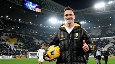 اليوفي يكتسح فروزينوني برباعية في كأس إيطاليا 