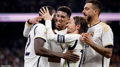 ريال مدريد يتأهل إلى نهائي كأس السوبر بعد تدمير إتليكو مدريد 