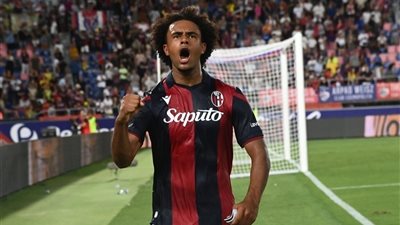 مانشستر يونايتد وأرسنال فى سباق للتعاقد مع مهاجم بولونيا الإيطالي