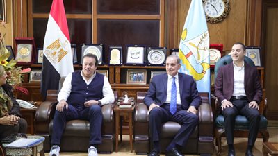 وزير الصحة: تنظيم قافلة طبية لإنهاء قوائم الانتظار بكفر الشيخ