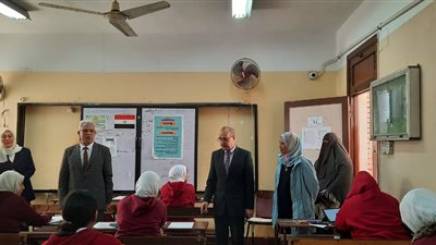 مدير تعليم القاهرة يؤكد: منصة الامتحانات تعمل بكفاءة عالية