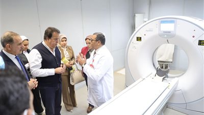 وزير الصحة يتفقد مركز أبحاث أمراض الكبد والقلب بكفر الشيخ
