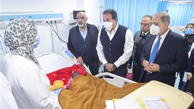 وزير الصحة يتفقد مستشفى العبور للتأمين الصحي بكفر الشيخ